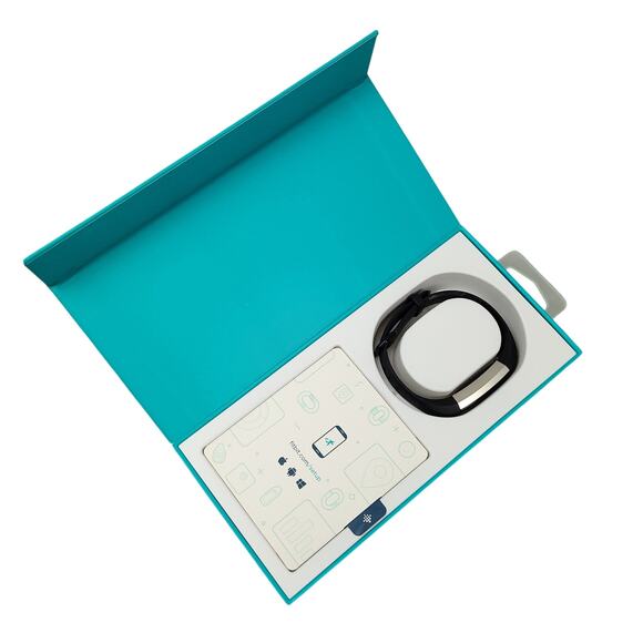 Fitbit Alta HR Activity Tracker Size Large Black FOR PARTS No Charger In Box - Picture 3 of 10